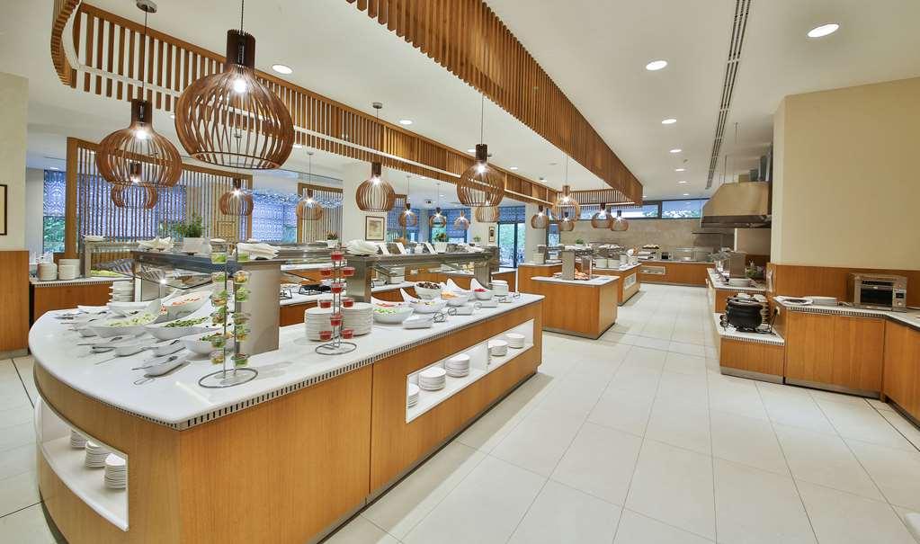 Maritim Hotel Paradise Blue 阿尔贝纳 餐厅 照片
