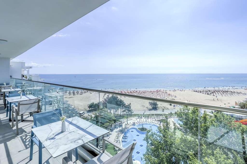 Maritim Hotel Paradise Blue 阿尔贝纳 餐厅 照片